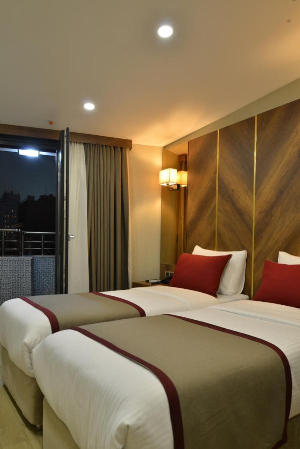 Celine Hotel Taxim อิสตันบูล ภายนอก รูปภาพ